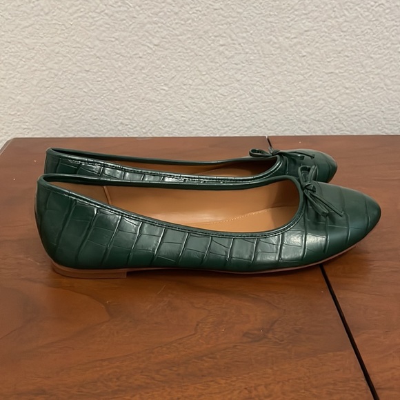J Crew Croc Embossed Ballet Flats - Picture 3 of 8
